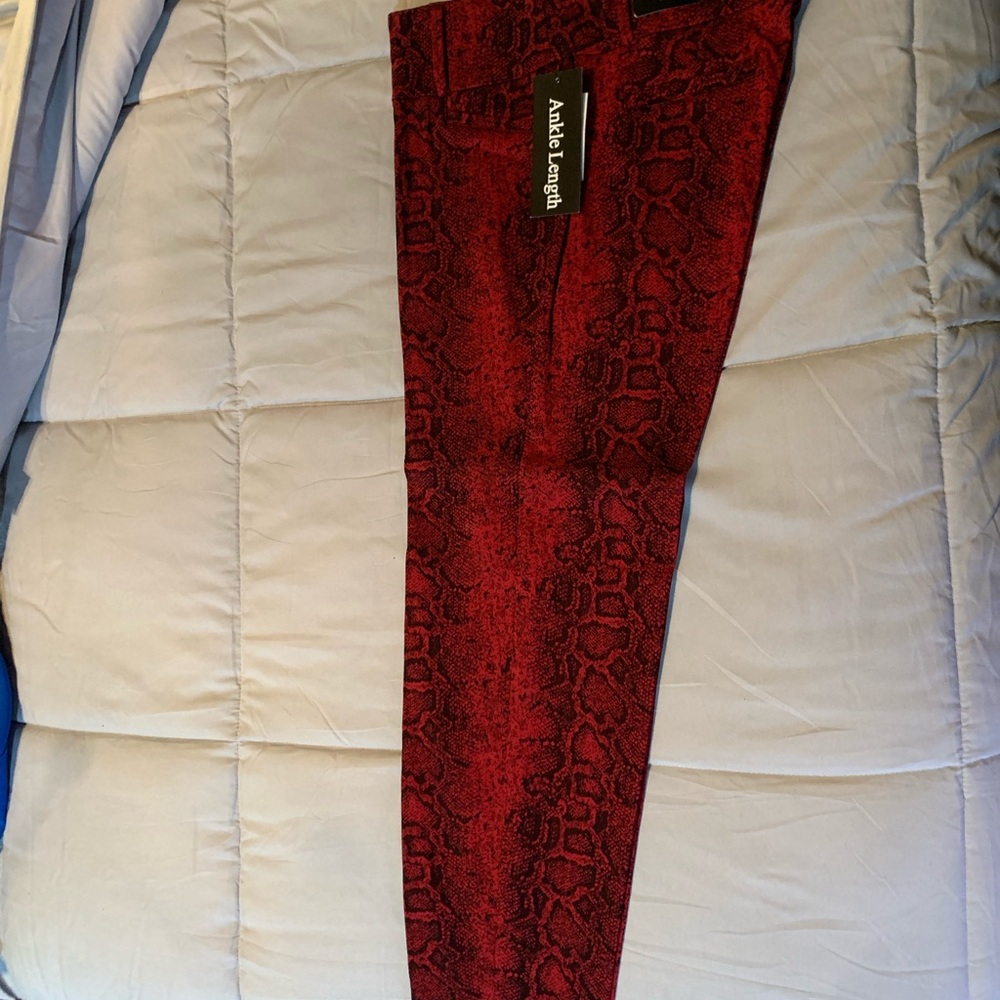 Soho Red Ankle Cropped Jeans with Gold Zipper